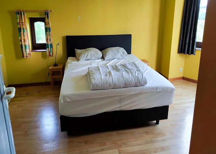 Cozy Cottage In Durbuy With Garden