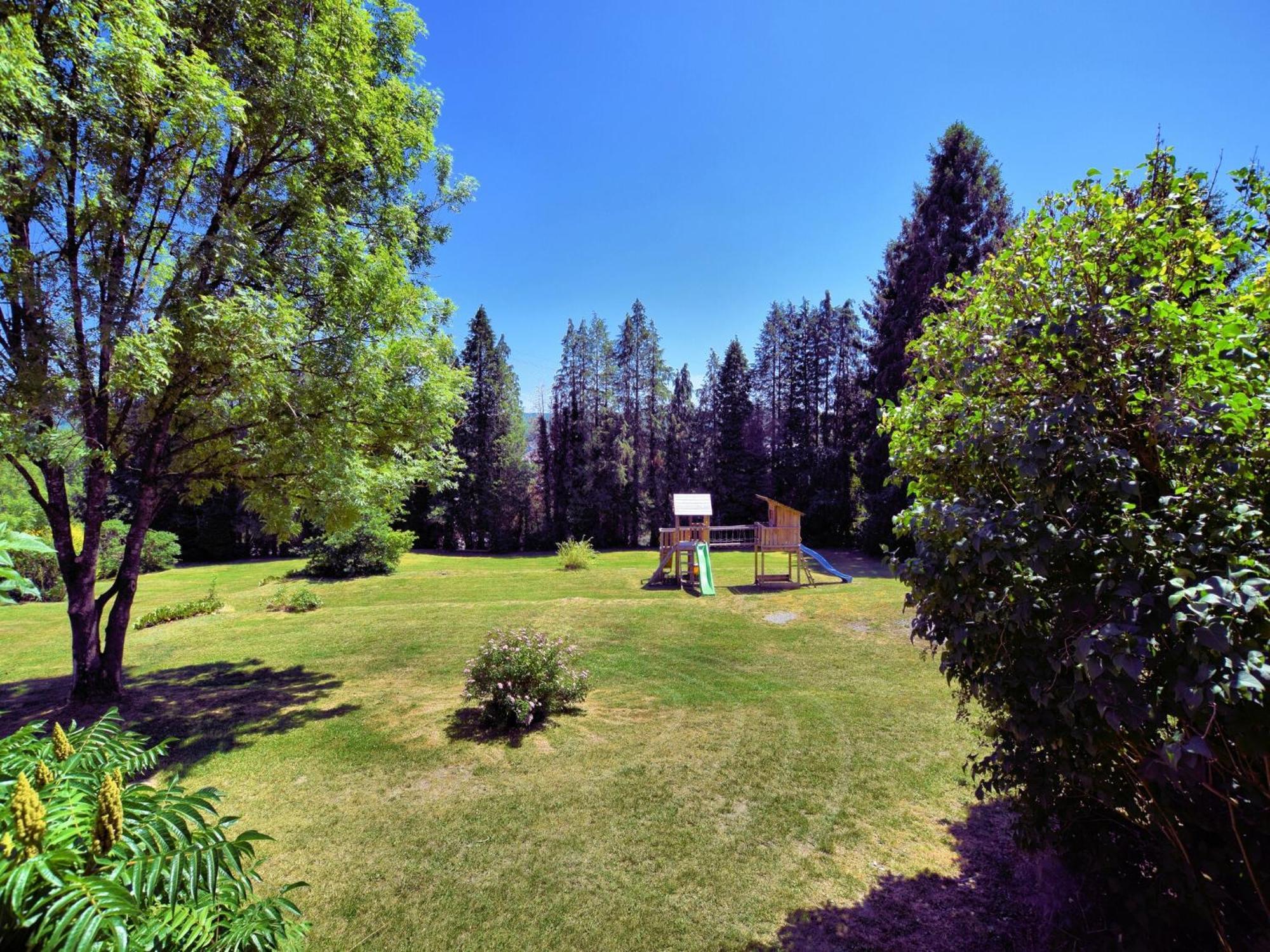 Cozy In Durbuy With Garden